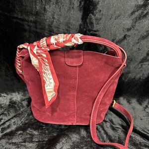 NWOT RED SUEDE CROSSBODY BAG WITH REMOVABLE LINING